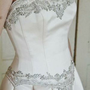 Casablanca Bridal Gown 1802